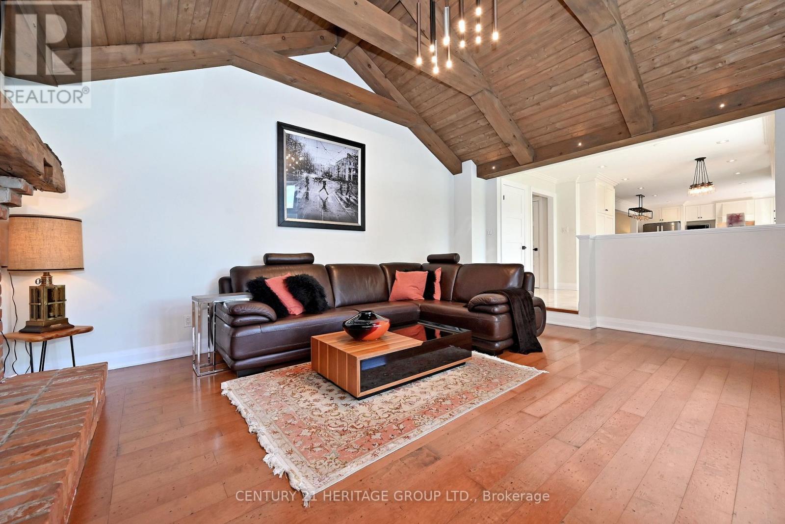 38 GRANT COURT - 14