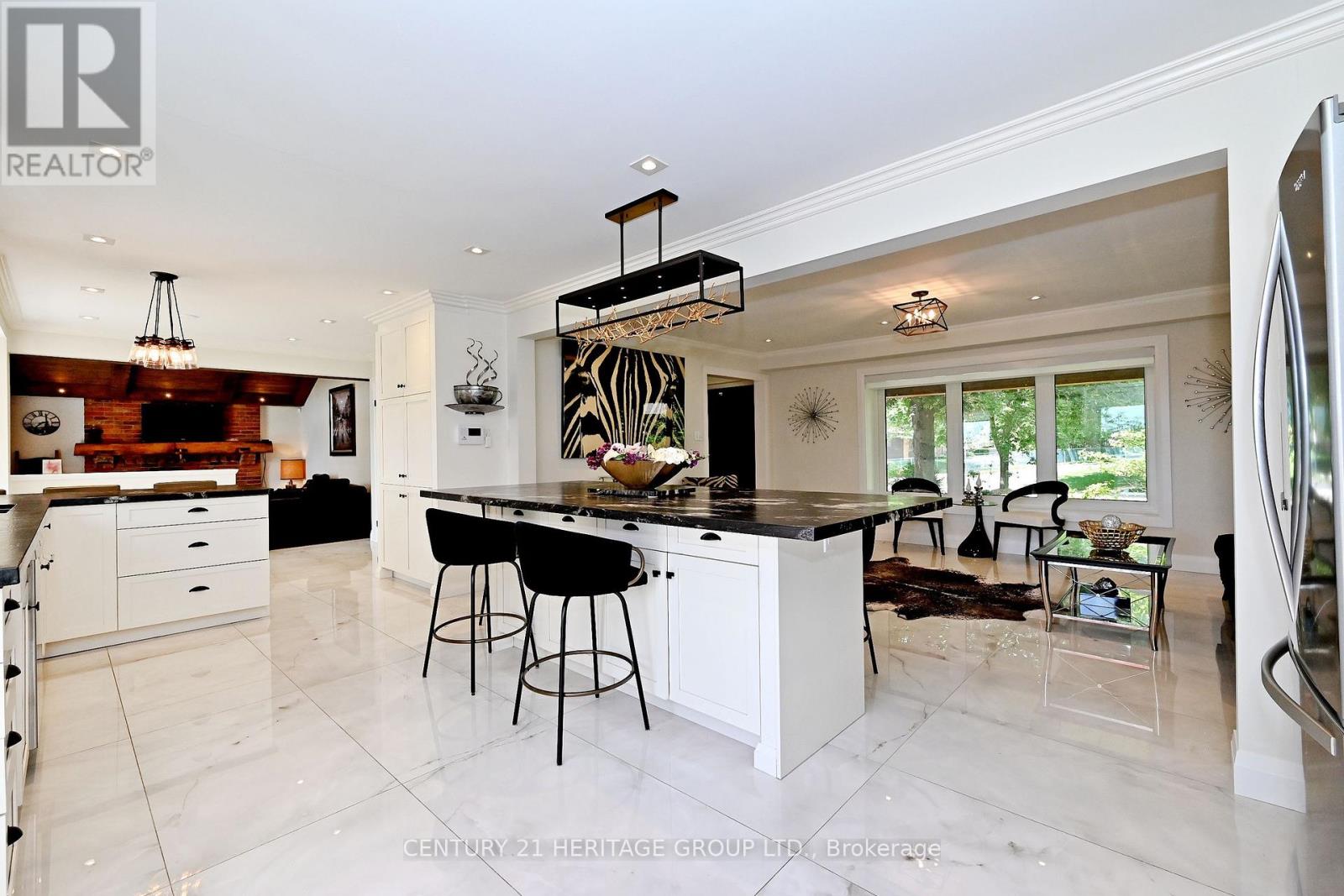 38 GRANT COURT - 11