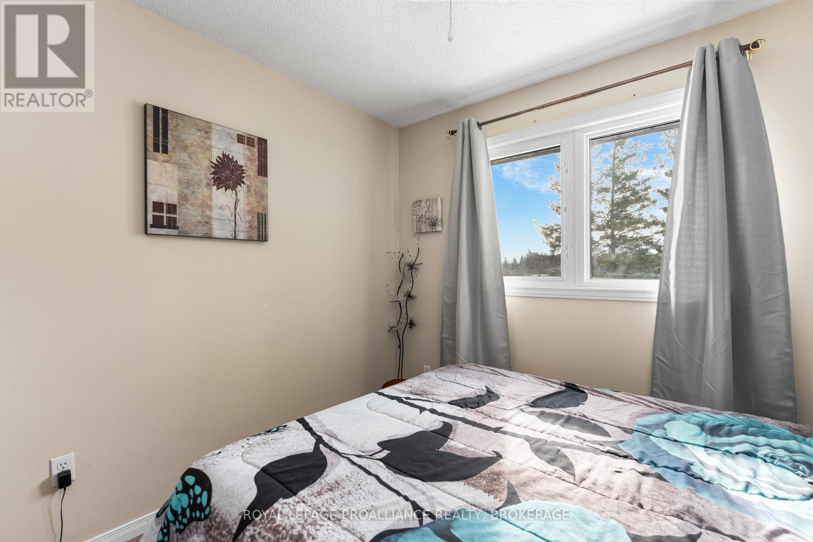 261 SHANE STREET - 17