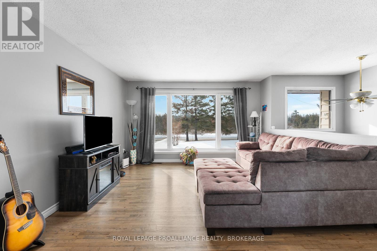261 SHANE STREET - 8