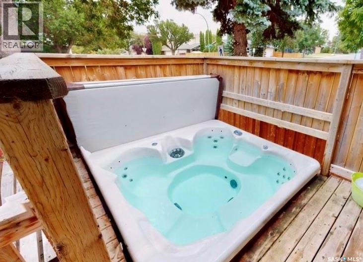 182 Lincoln DRIVE - 3
