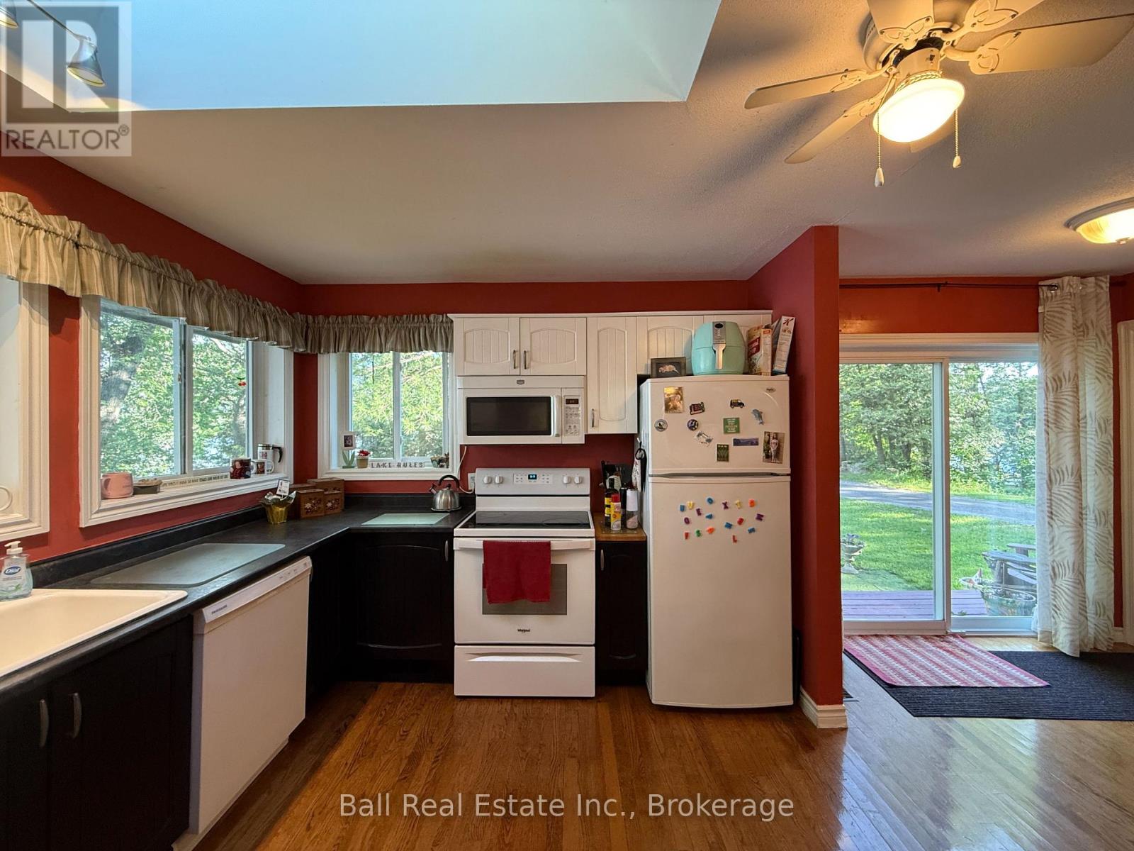 1855 SOUTH BAYSHORE ROAD E - 21