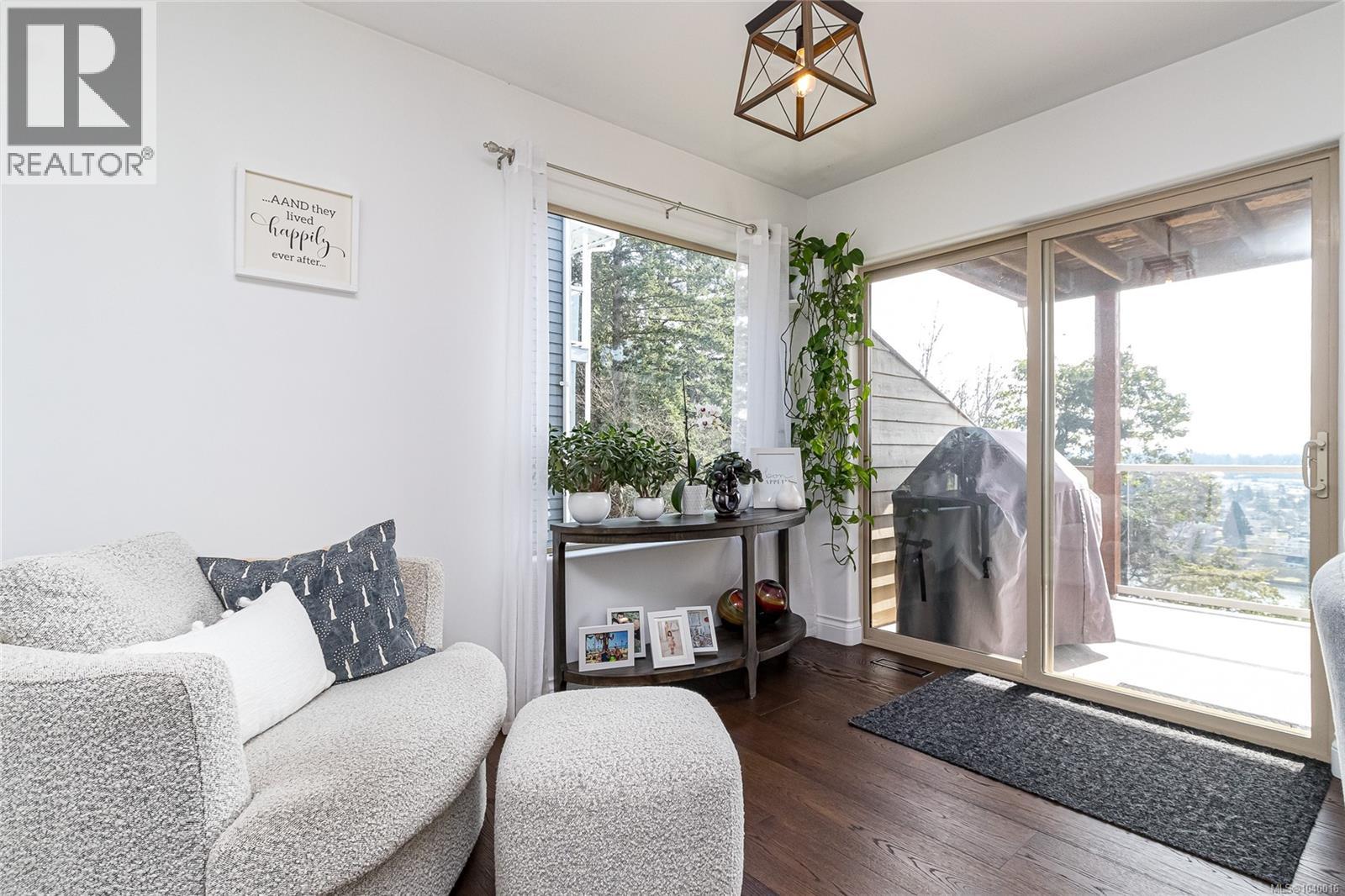 150 Rainbow Cres - 24