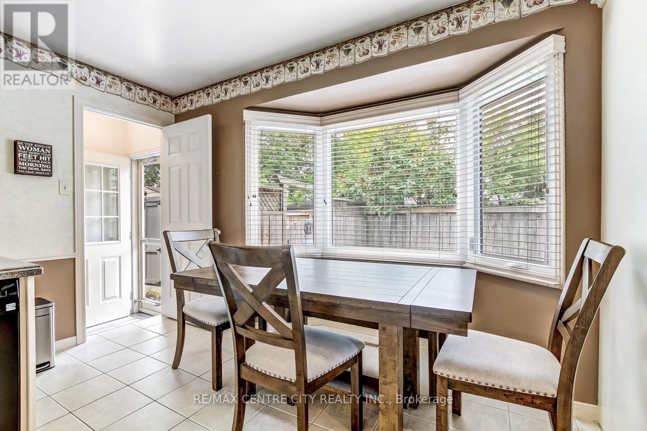 20 HINES CRESCENT - 9