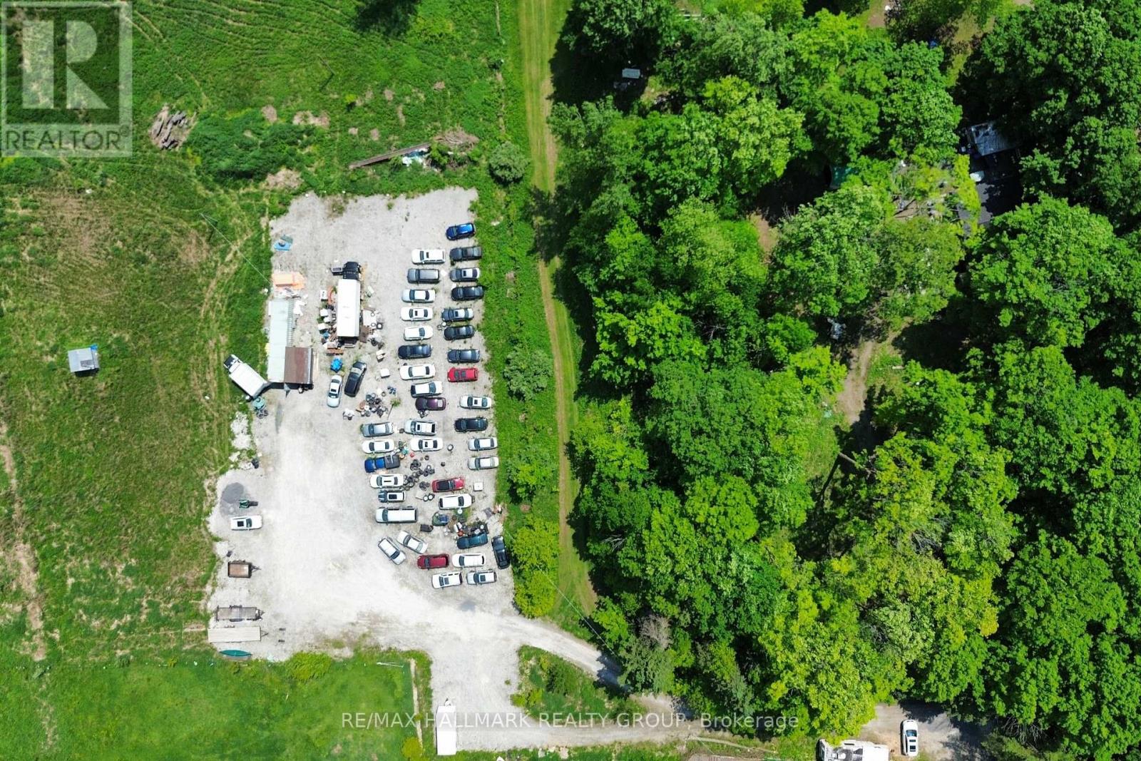 1675 DUNNING ROAD - 10