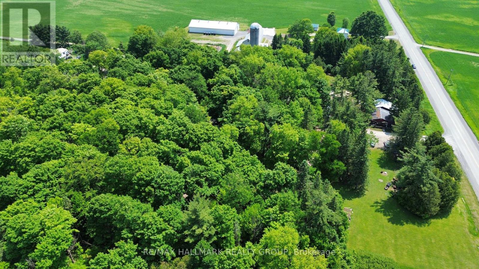 1675 DUNNING ROAD - 20