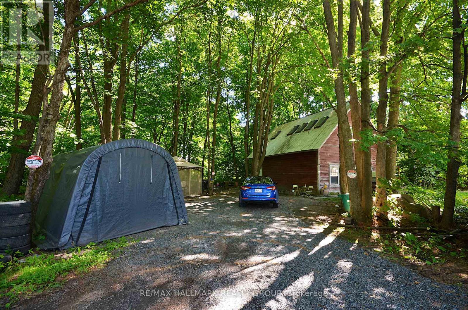 1675 DUNNING ROAD - 29