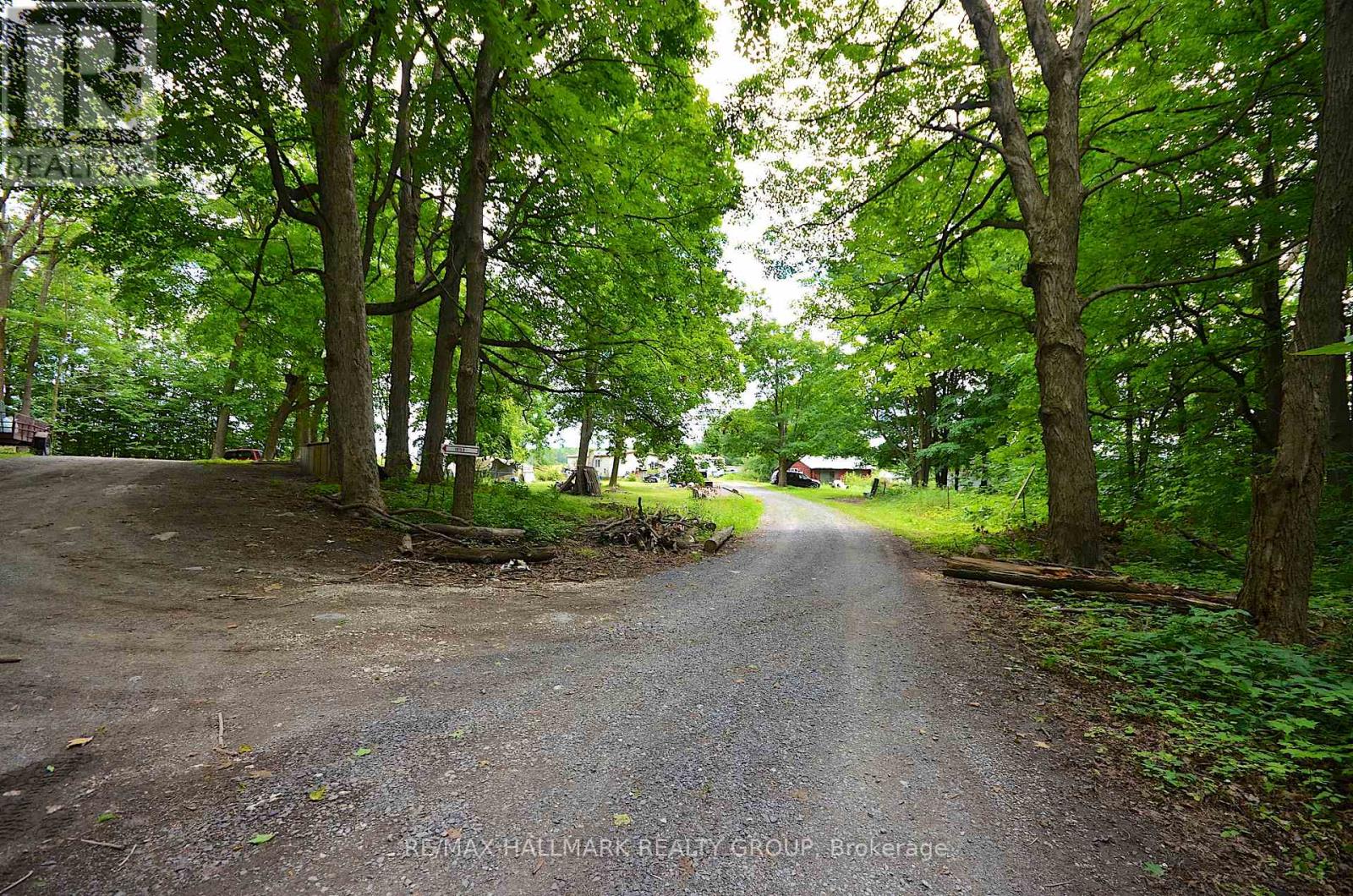 1675 DUNNING ROAD - 37