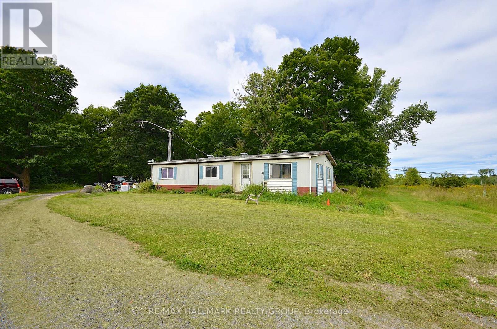 1675 DUNNING ROAD - 42