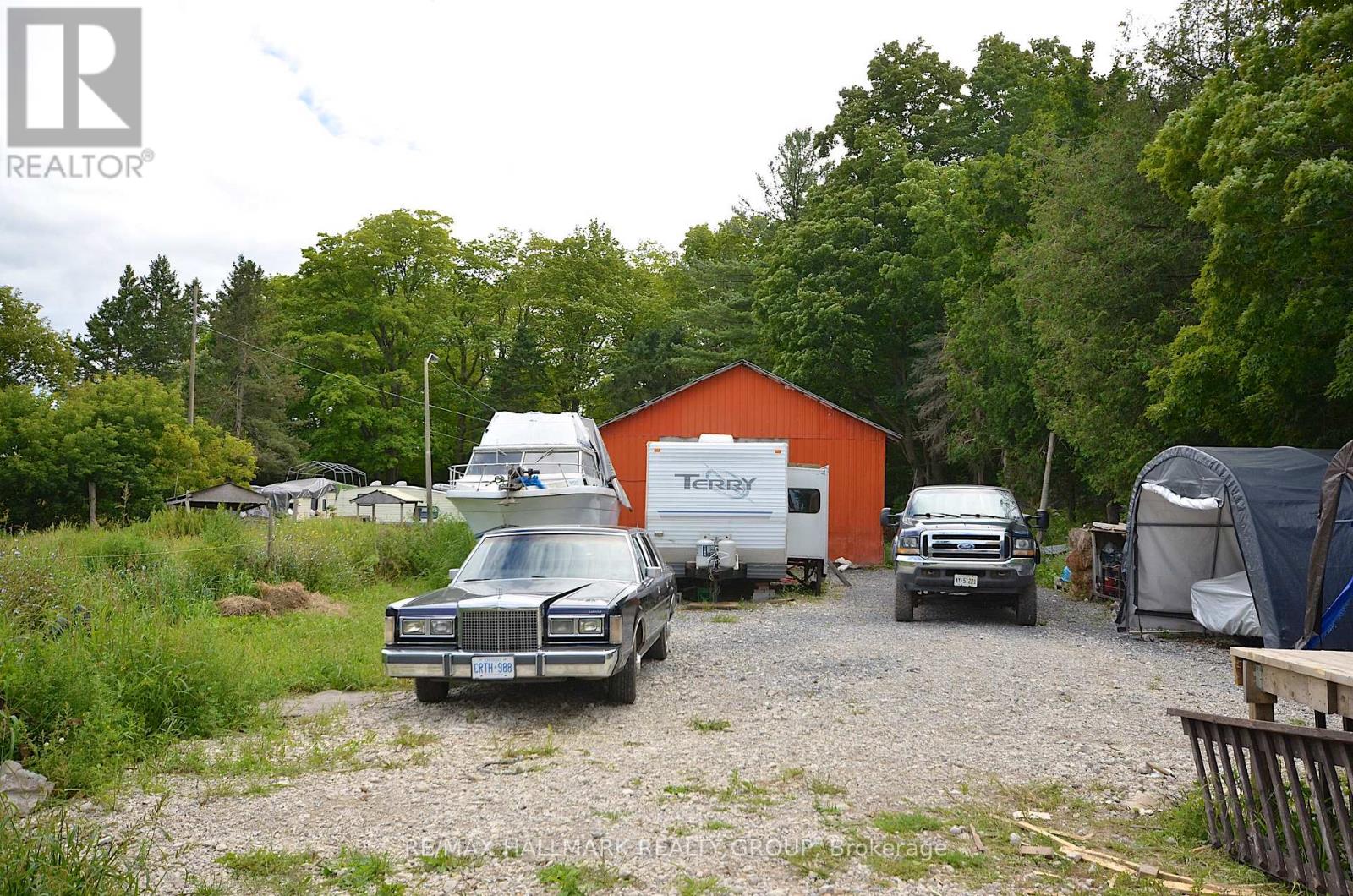 1675 DUNNING ROAD - 48