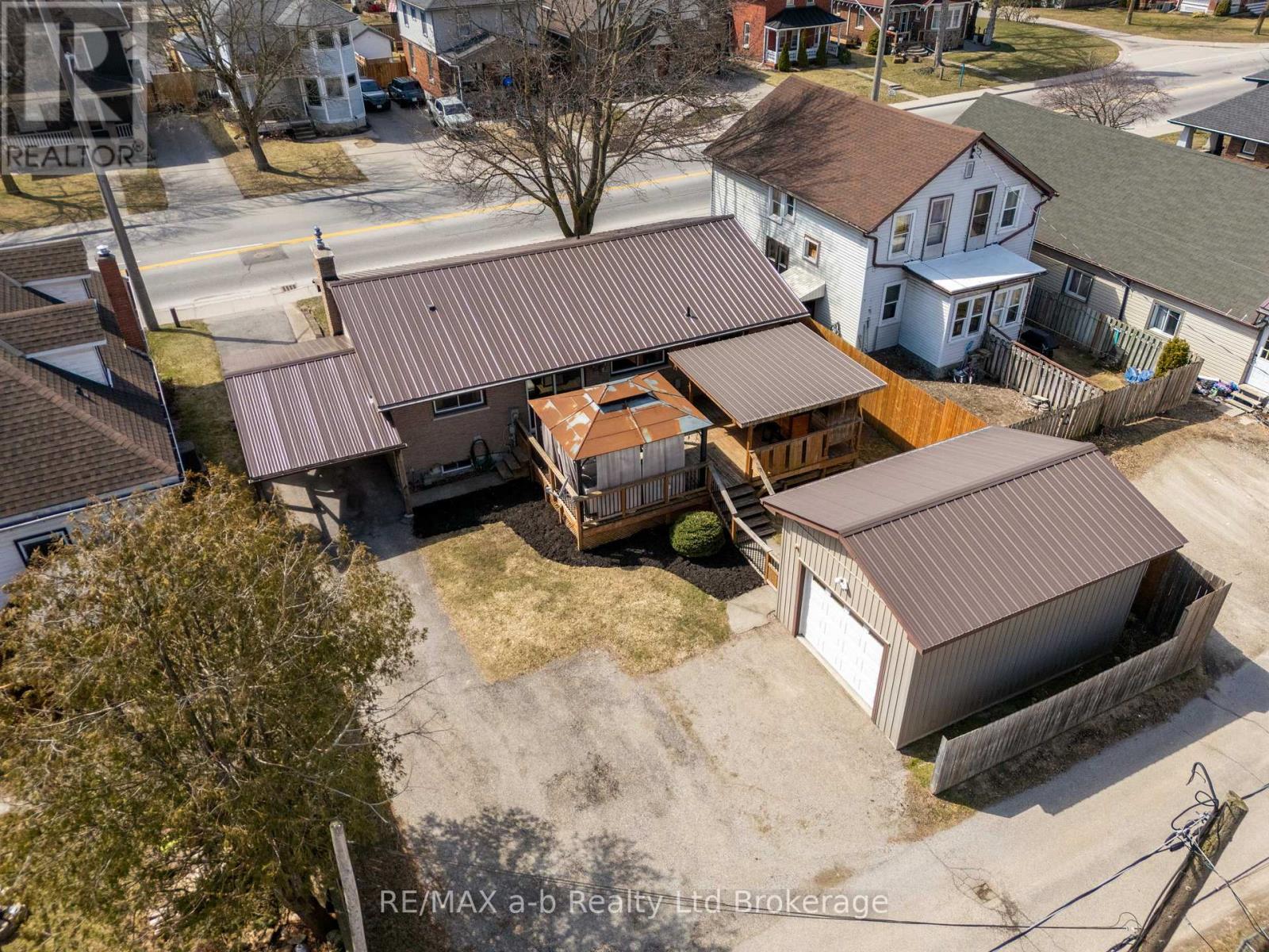 318 BROADWAY STREET - 21