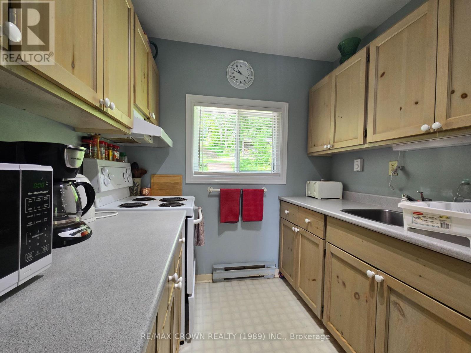 127 WHITE PINE ROAD - 10