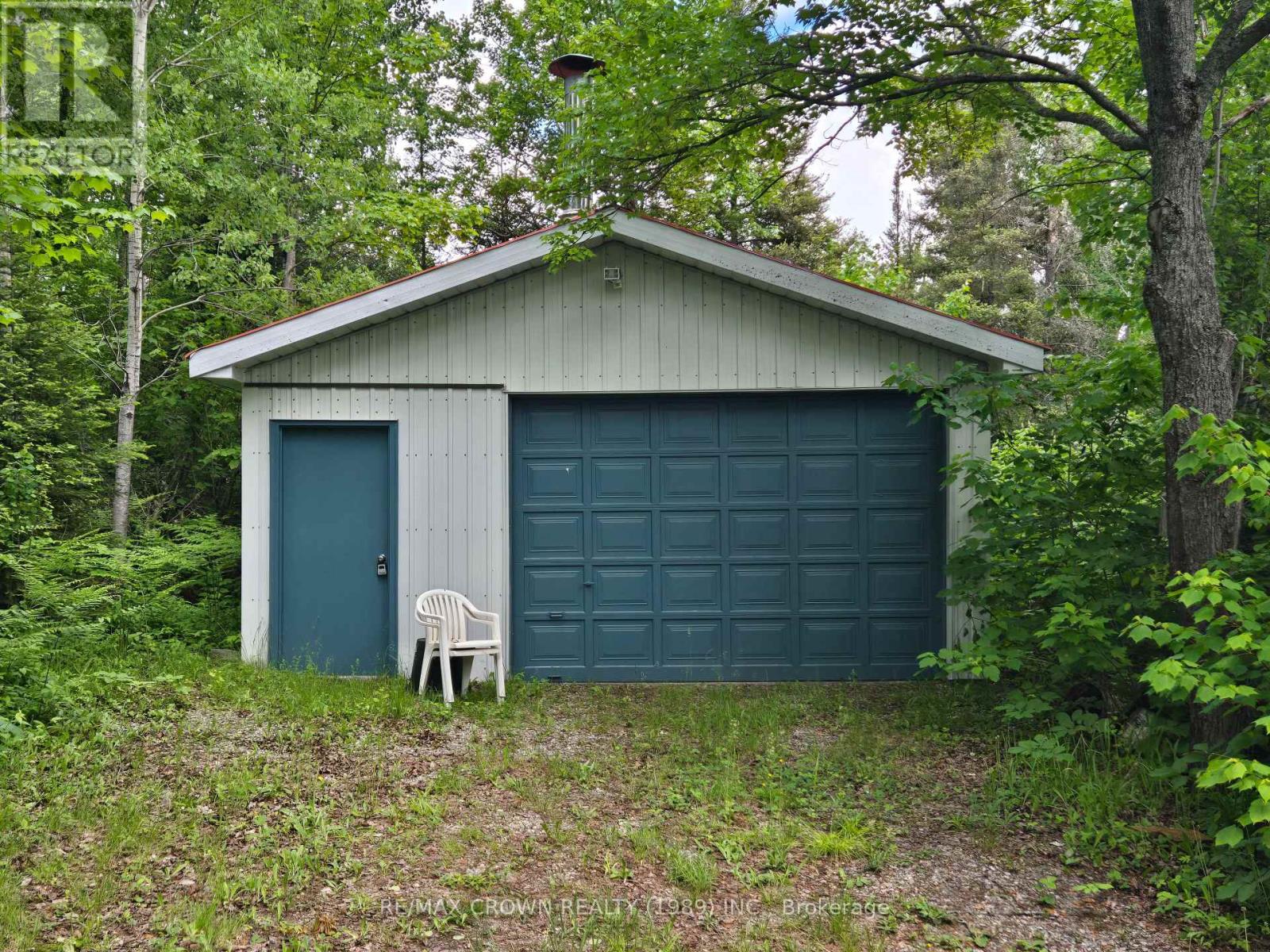 127 WHITE PINE ROAD - 3