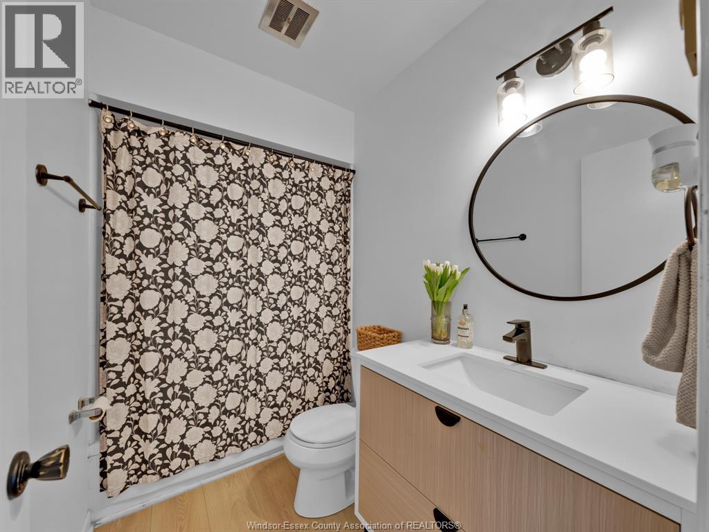2459 FRANCOIS ROAD - 12