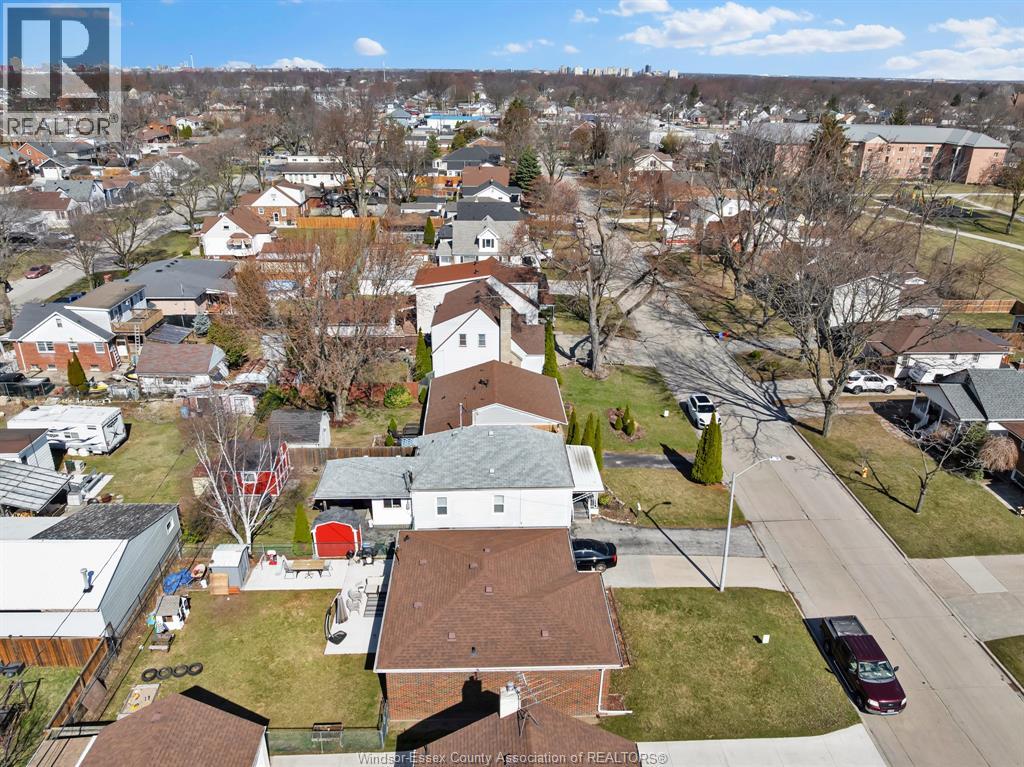 2459 FRANCOIS ROAD - 21
