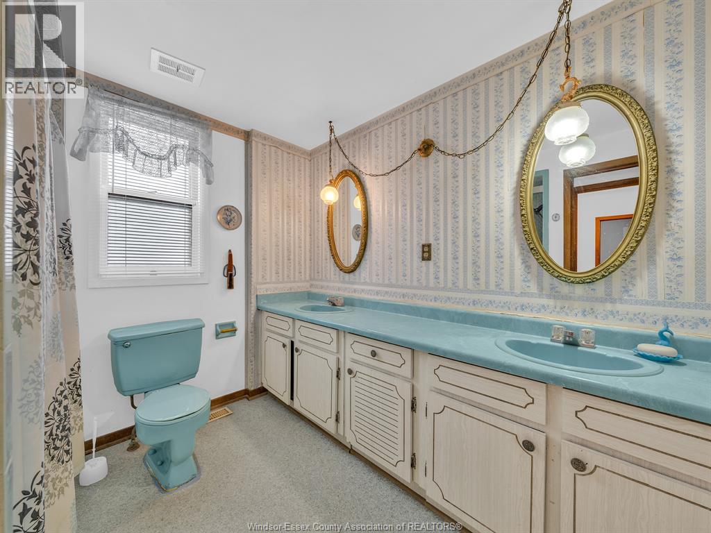 1221 ERIE - 12