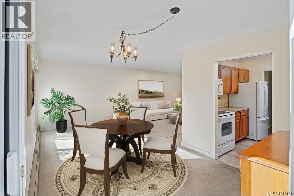 108 1149 Rockland Avenue, Victoria