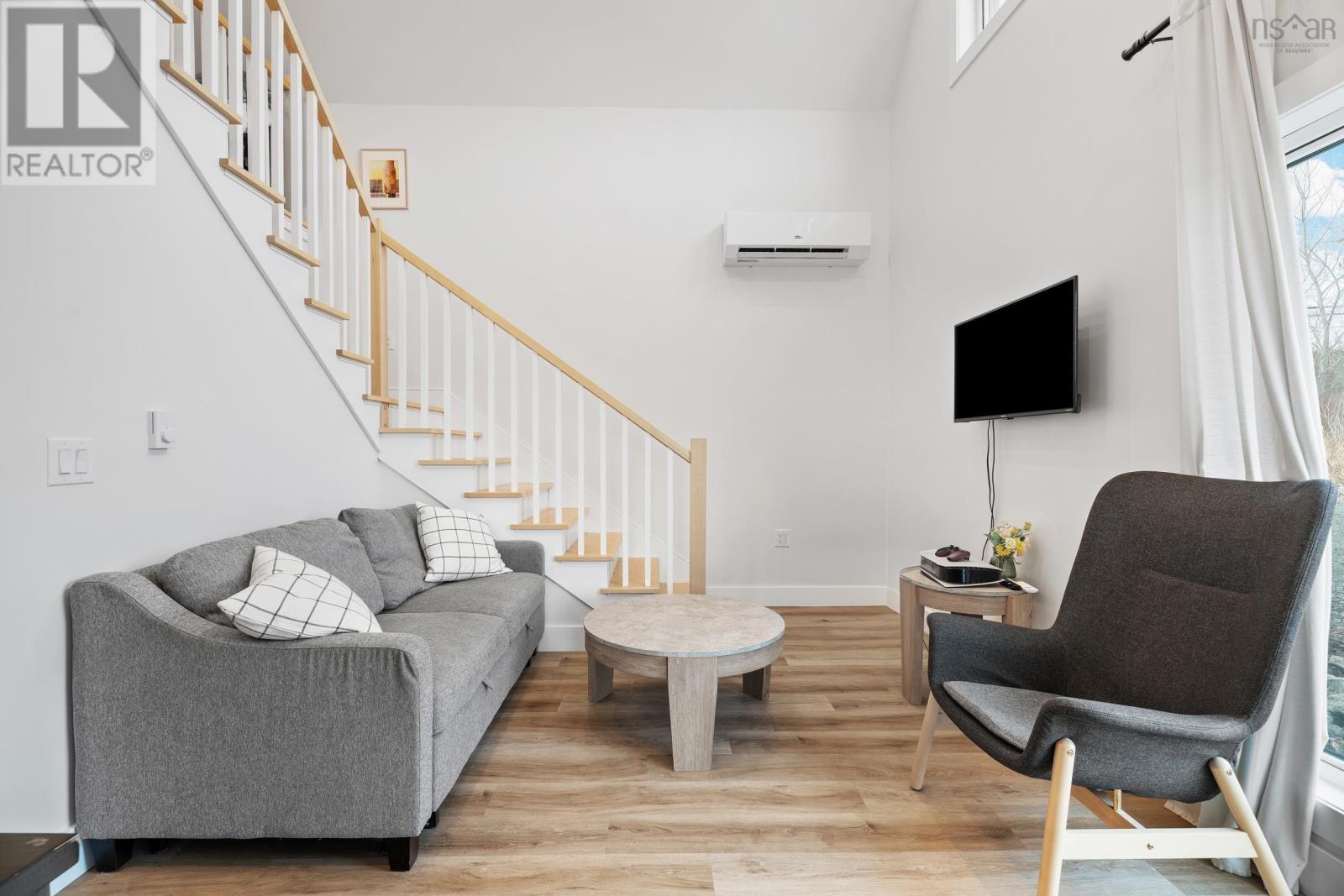 15 Shore Road - 26