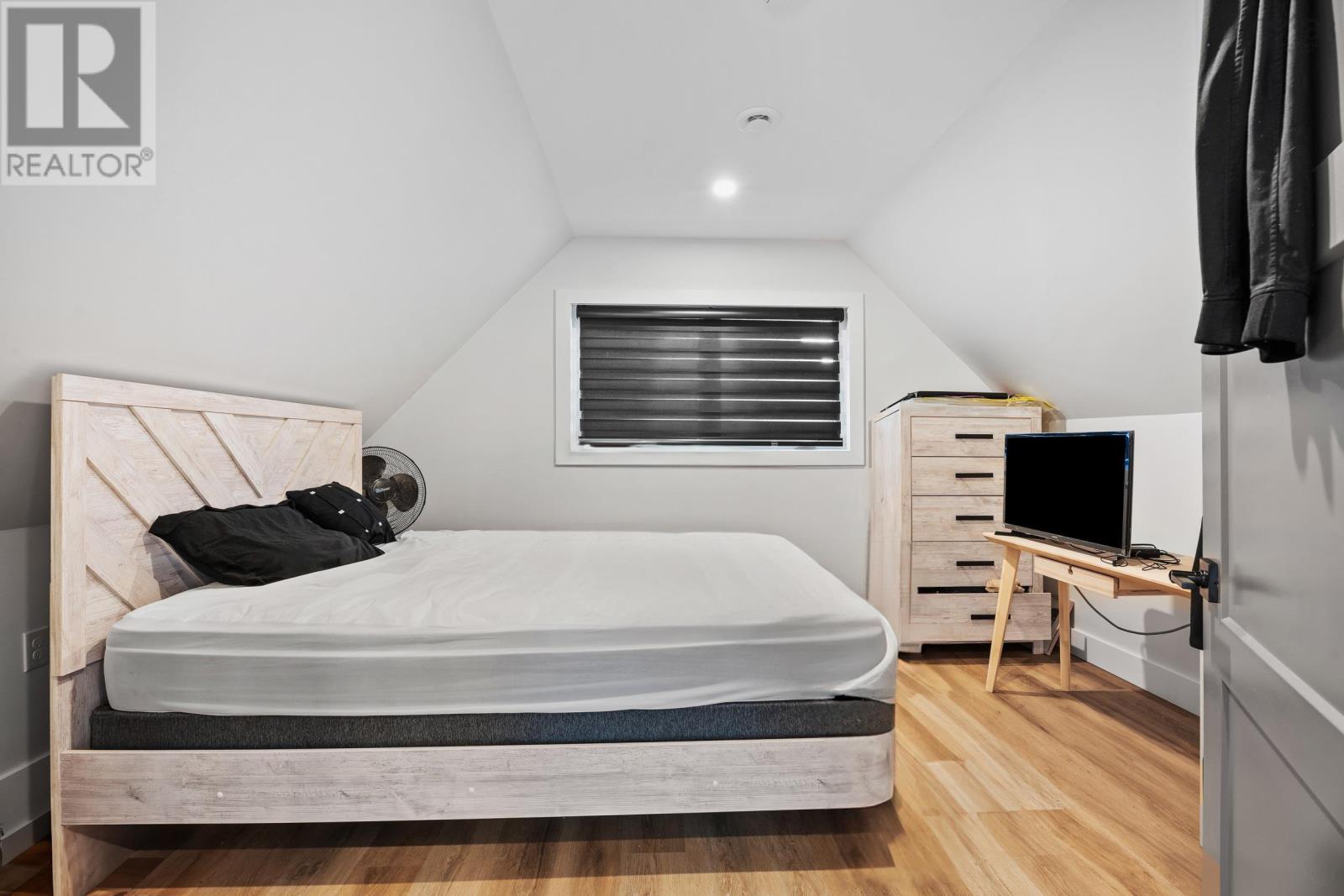 15 Shore Road - 28