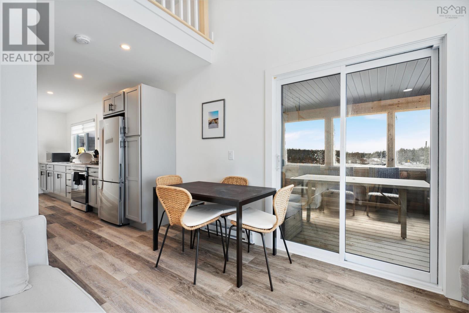 15 Shore Road - 17