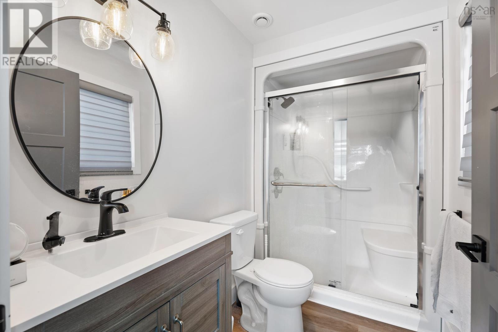 15 Shore Road - 33