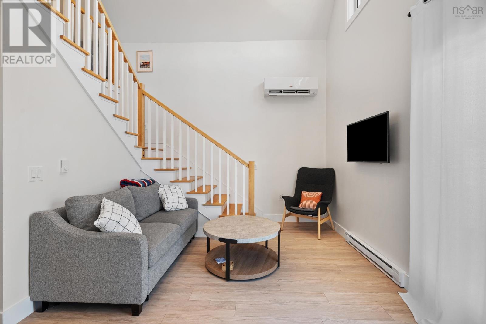 15 Shore Road - 40