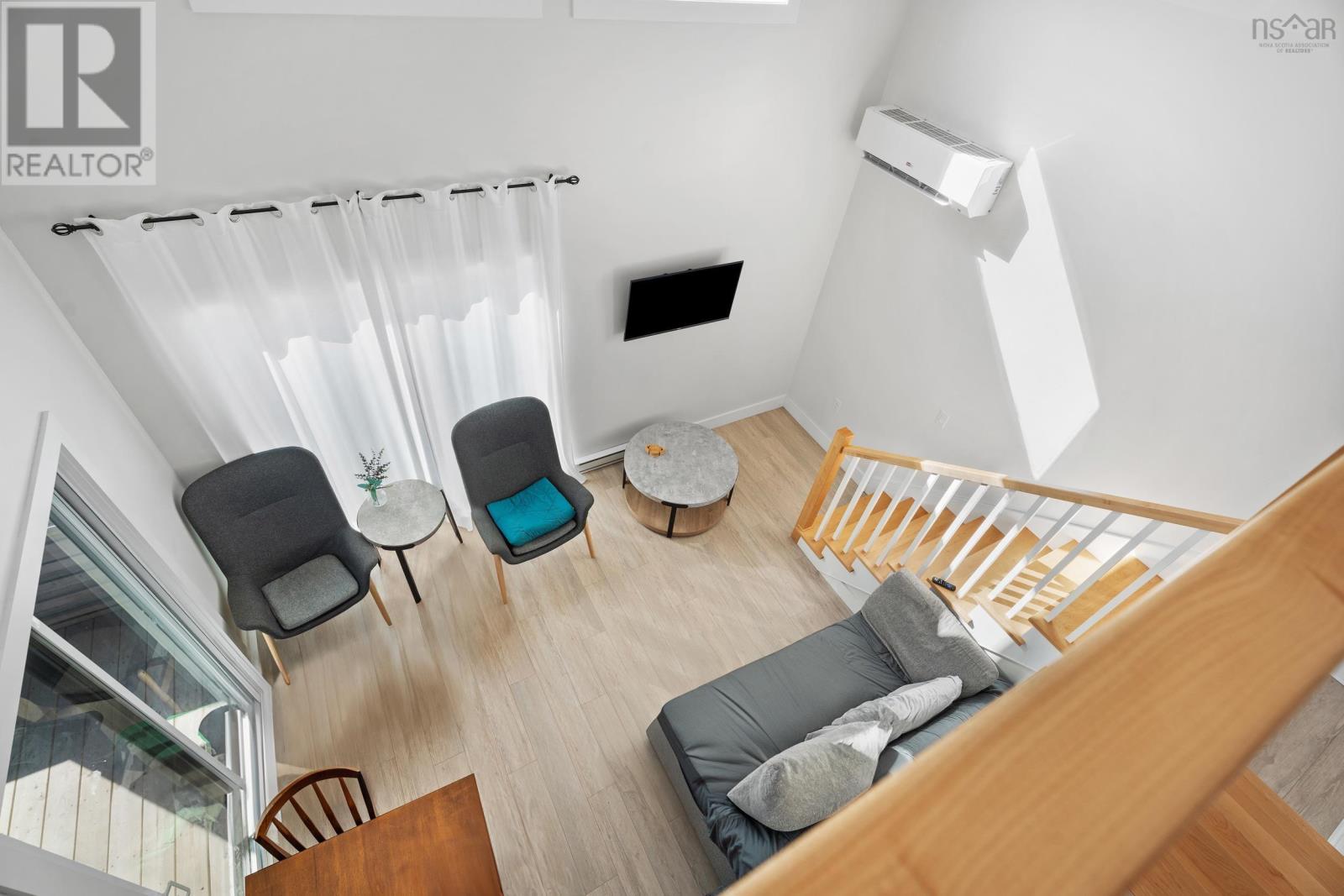 15 Shore Road - 48