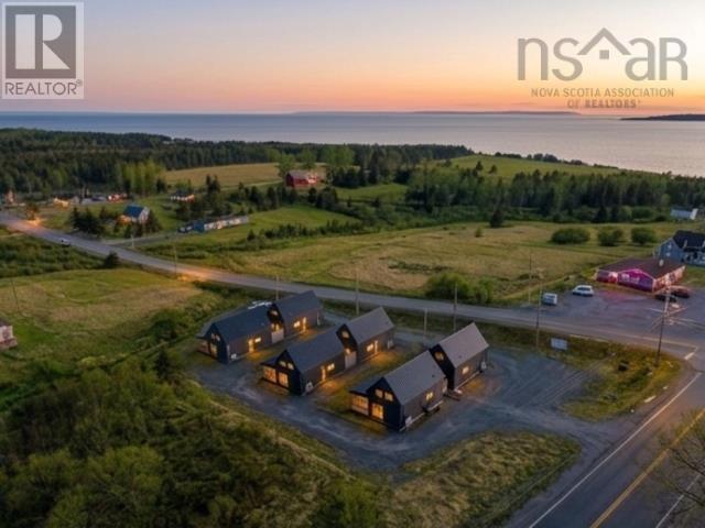 15 Shore Road - 1