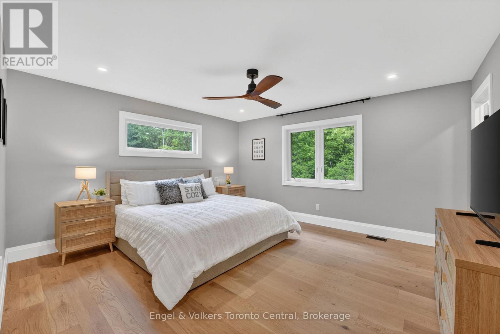 1093 HIGHWAY 141 DRIVE - 17