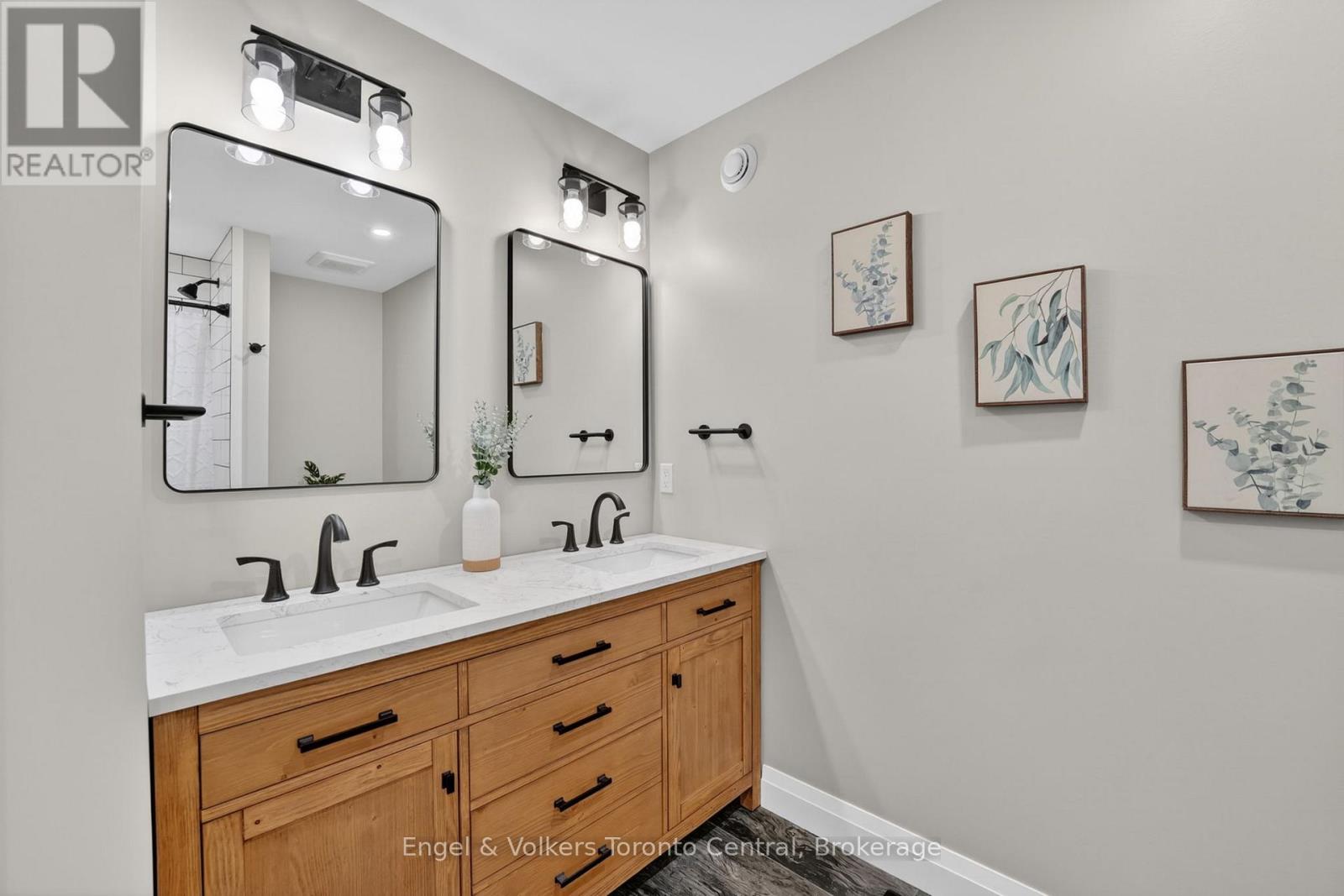 1093 HIGHWAY 141 DRIVE - 22