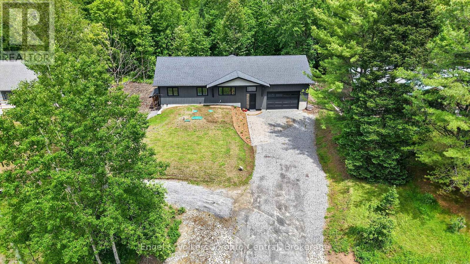 1093 HIGHWAY 141 DRIVE - 34