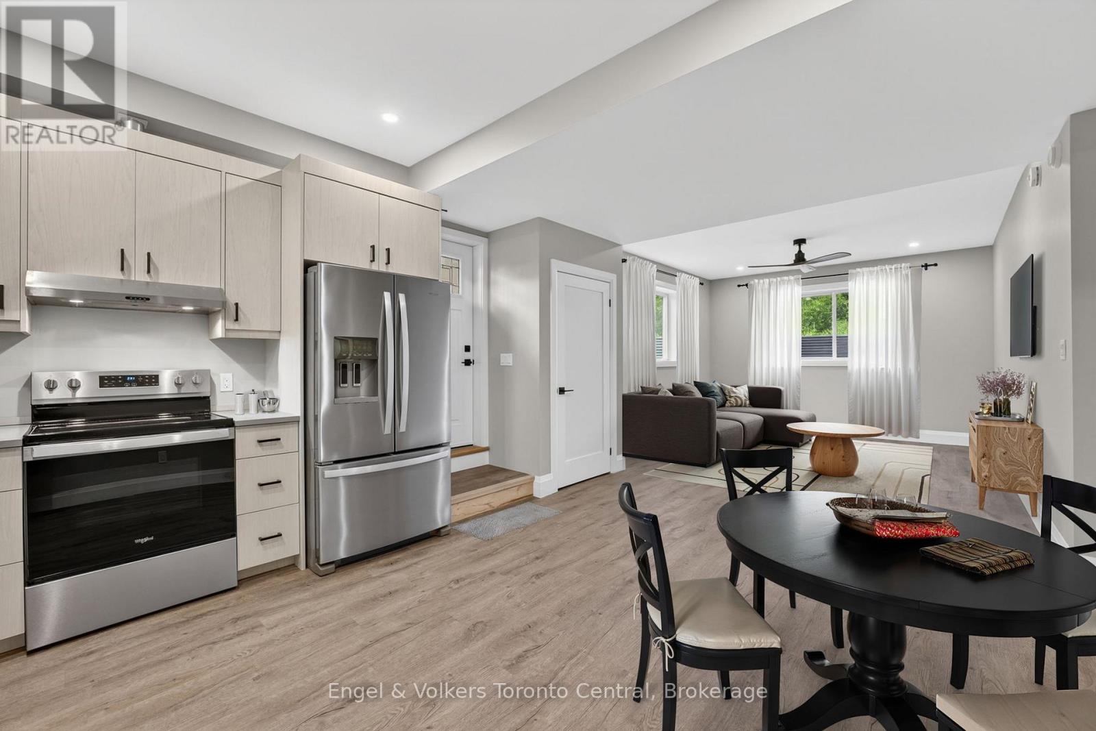 1093 HIGHWAY 141 DRIVE - 37