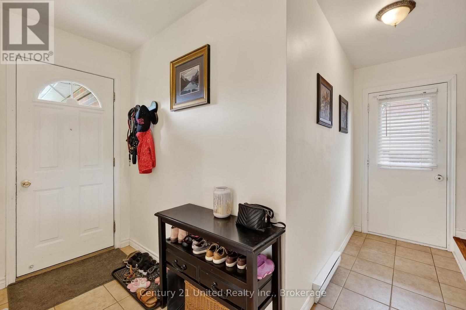 42 PEACOCK BOULEVARD - 4