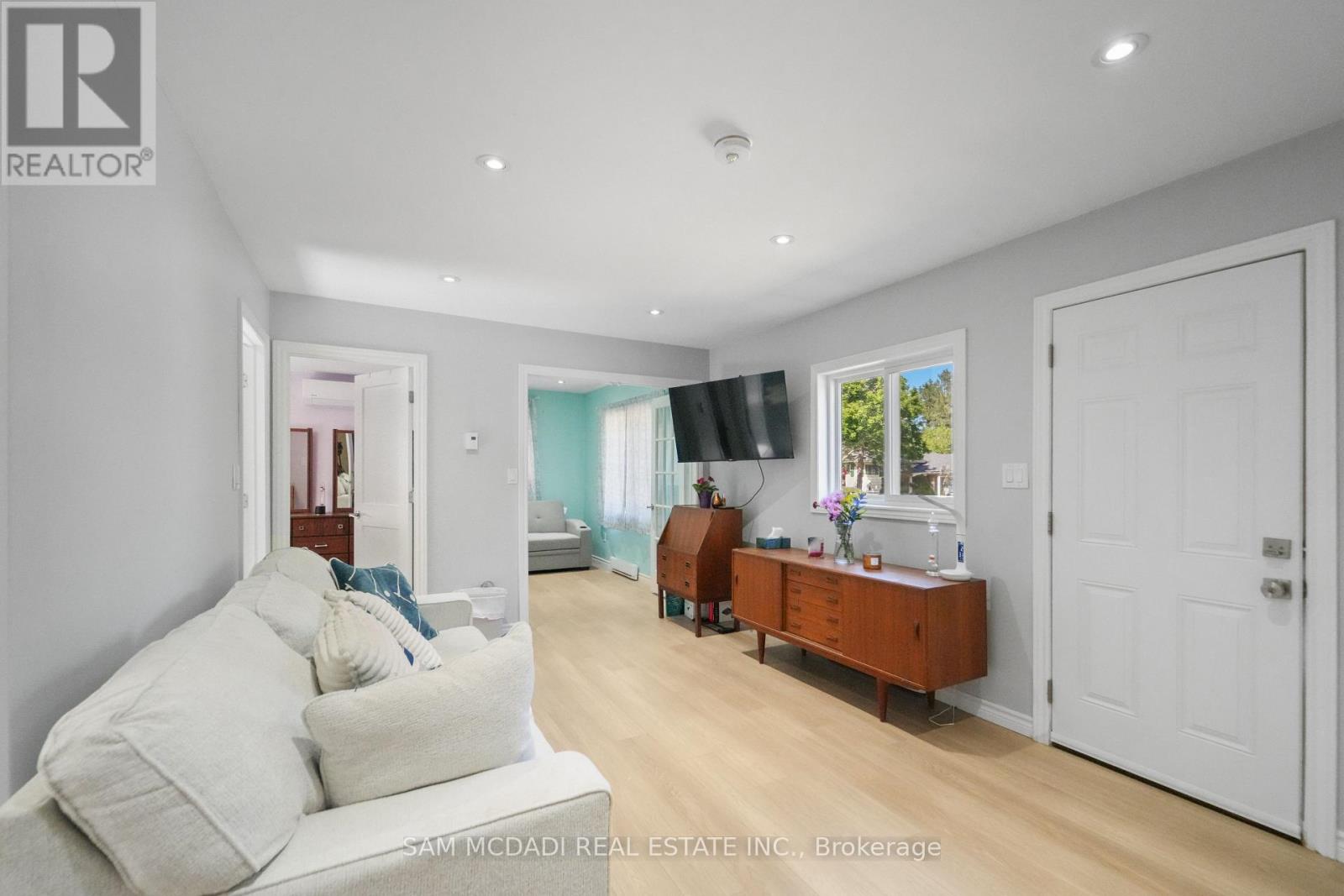 70 BRIAR ROAD - 25