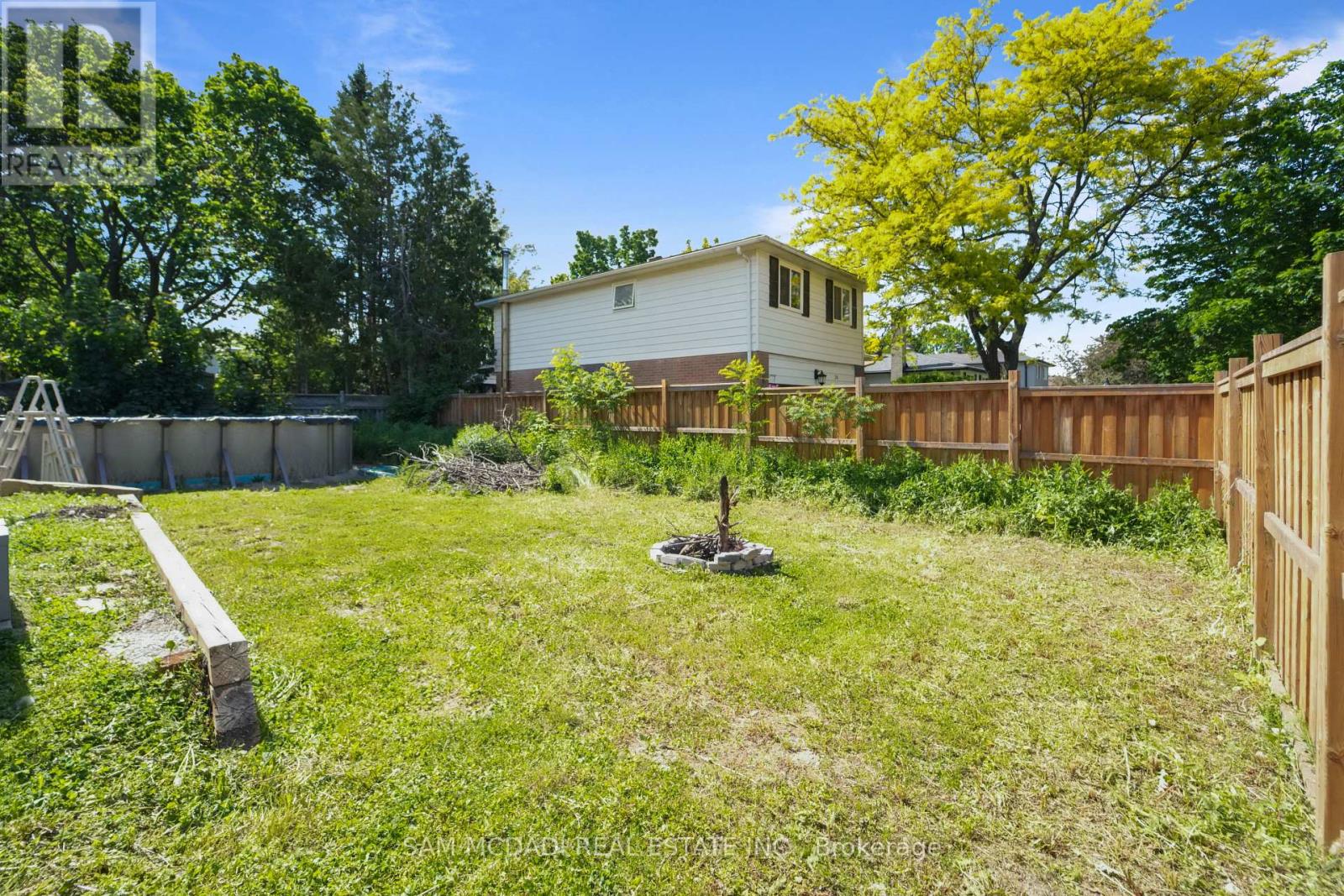 70 BRIAR ROAD - 35