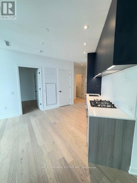 #809 2625 DUNDAS STREET W - 5