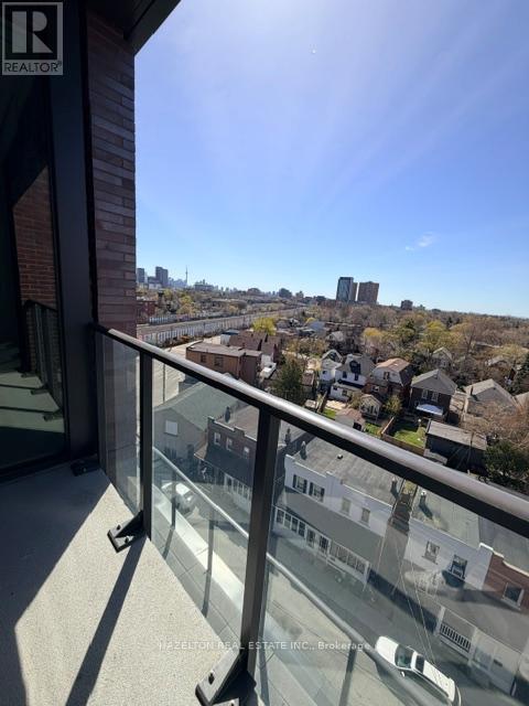 #809 2625 DUNDAS STREET W - 13