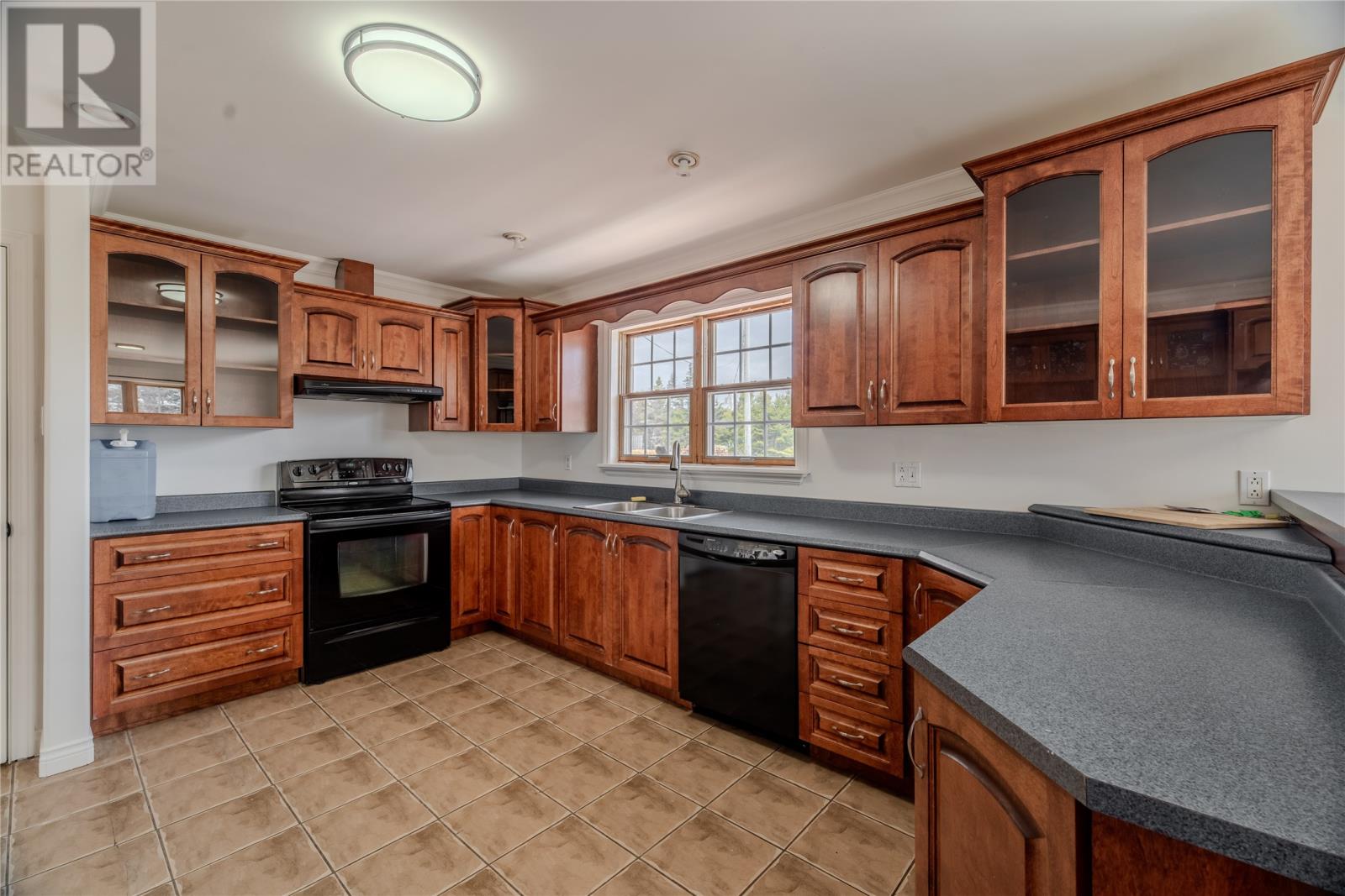 34 Cabot Drive - 10