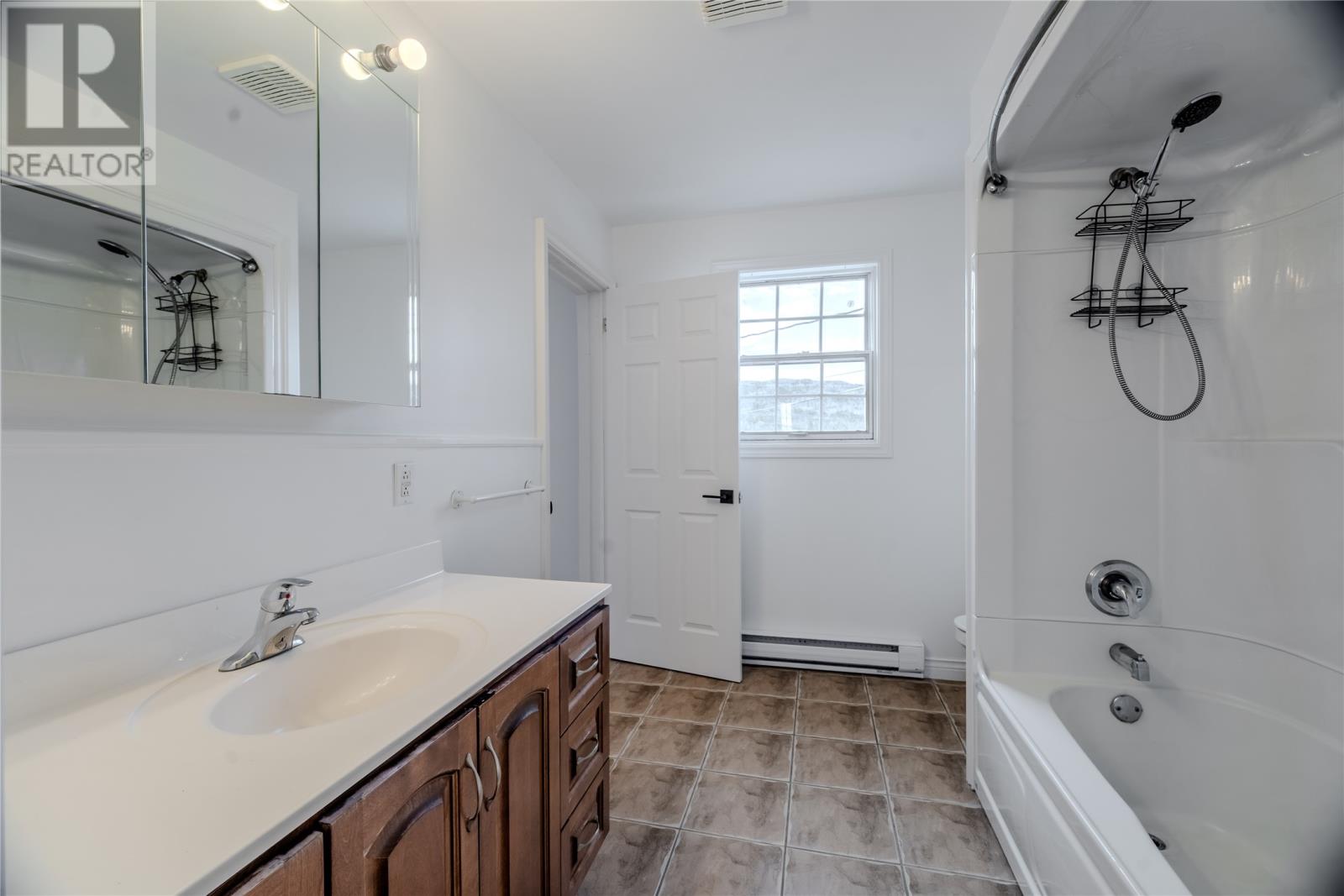 34 Cabot Drive - 18