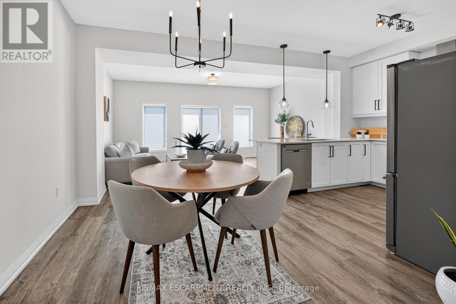 3963 CROWN STREET - 3