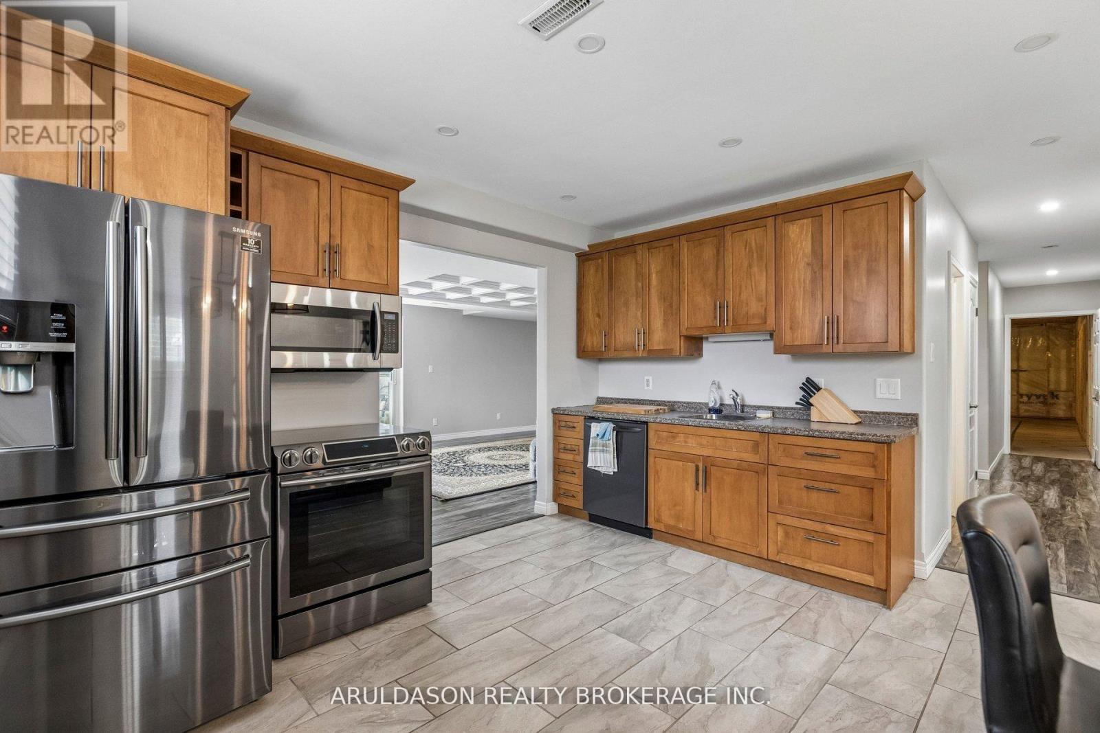 99 BRANT SCHOOL ROAD - 31