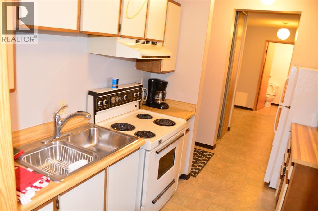 #101-215 10118 100 Avenue - 18