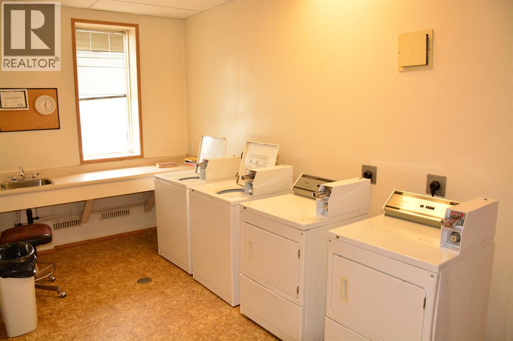 #101-215 10118 100 Avenue - 2