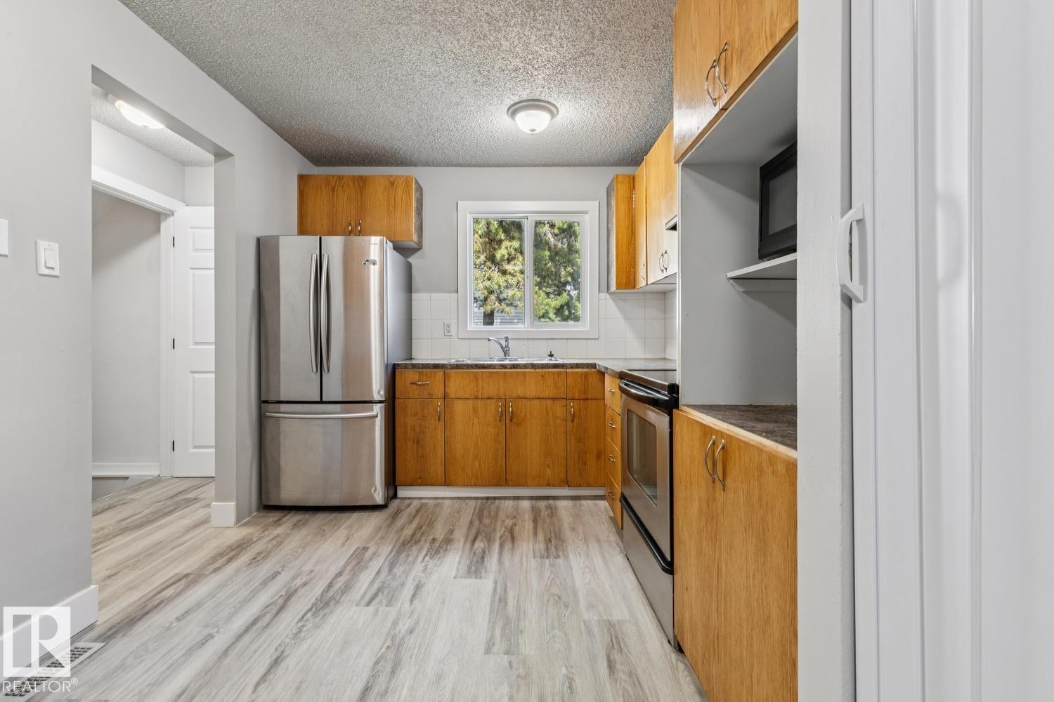 75 MCLEOD PL NW - 17