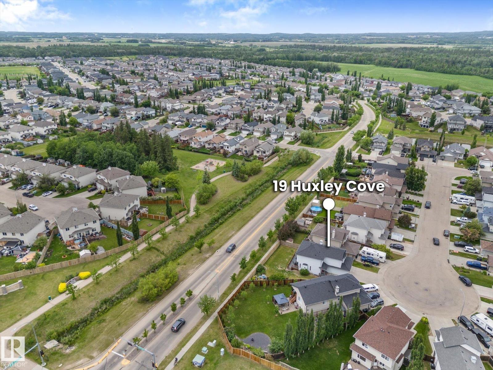 19 Huxley CV — photo 39