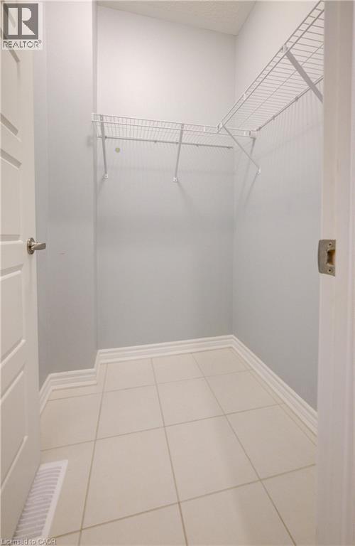 302 JEAN Landing - 5