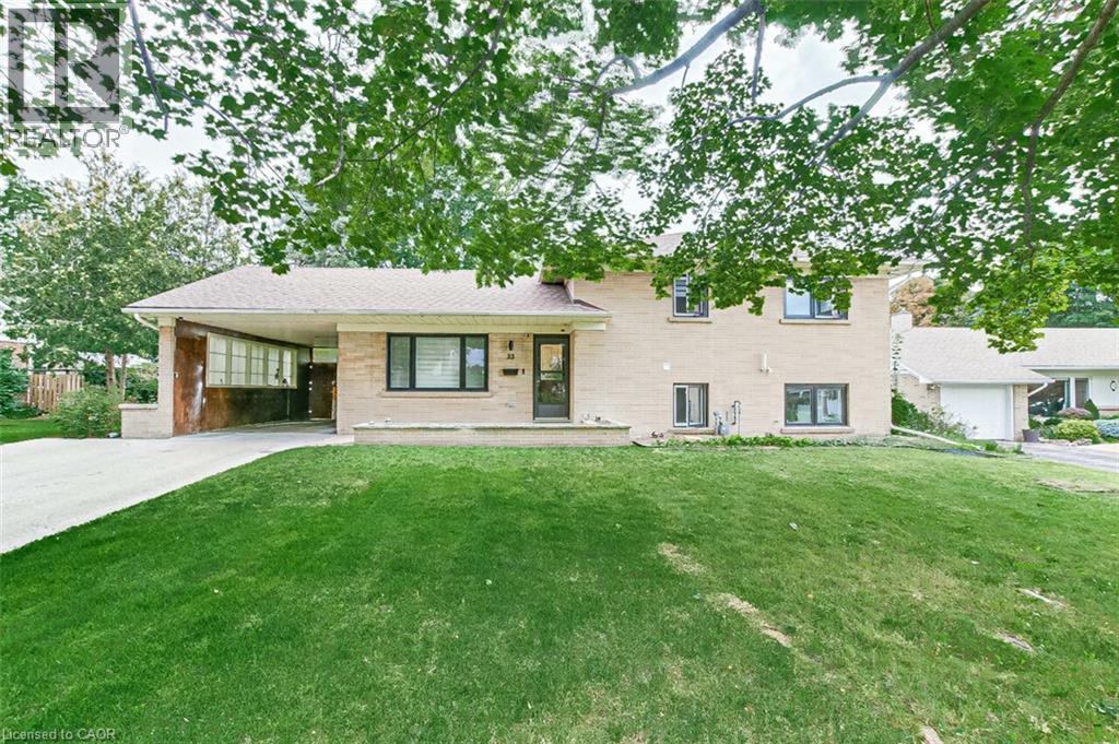 3-bedroom home for sale at 33 TYRELL Street, Simcoe ON · photo 2 of 35