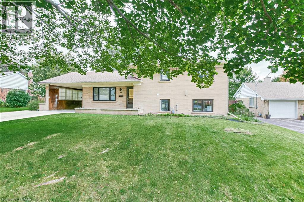 3-bedroom home for sale at 33 TYRELL Street, Simcoe ON · photo 3 of 35