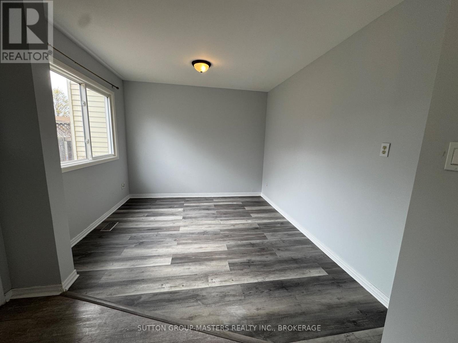 114 WYCLIFFE CRESCENT - 10