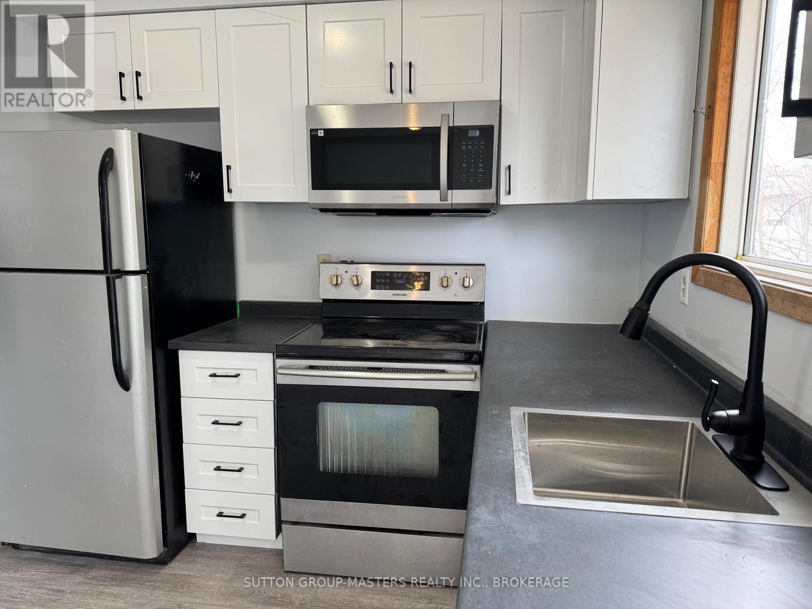114 WYCLIFFE CRESCENT - 6